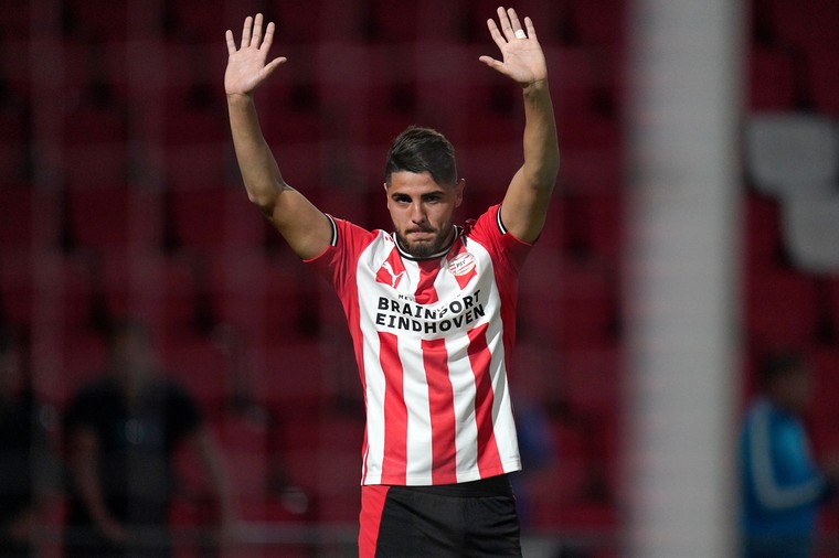 Twijfelend Udinese zet PSV-spits Romero in wachtkamer