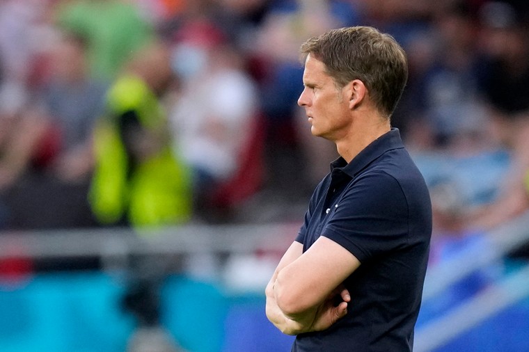 'Martínez is een mooie optie, hij houdt van brutaal voetbal volgens de Cruijff-traditie'