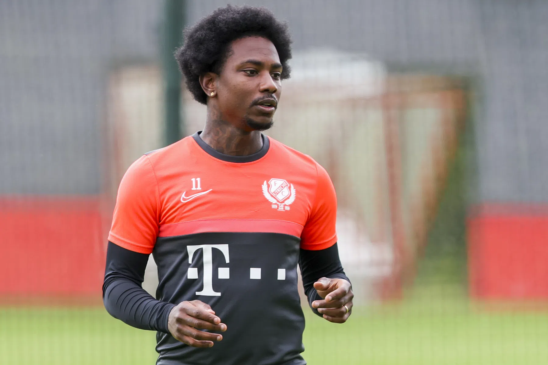 Verbannen Elia blijft strijdbaar: 'De trainer overtuigen dat hij moet spelen'