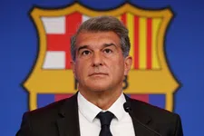 Thumbnail for article: Uitverkoop bij Barcelona: zo ontstond de grote chaos