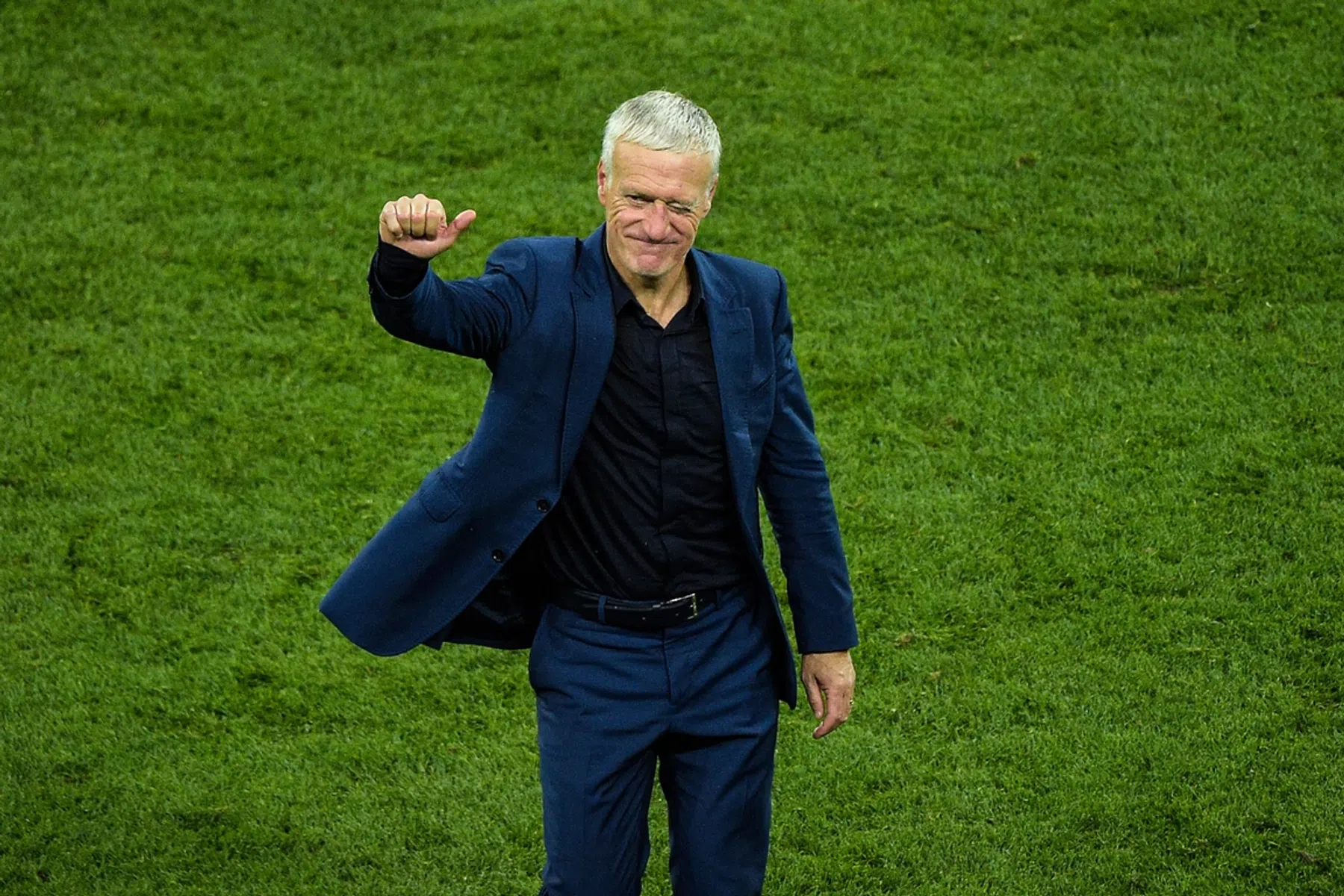 Deschamps blijft bondscoach Frankrijk: 'Binnen drie minuten was het geregeld'