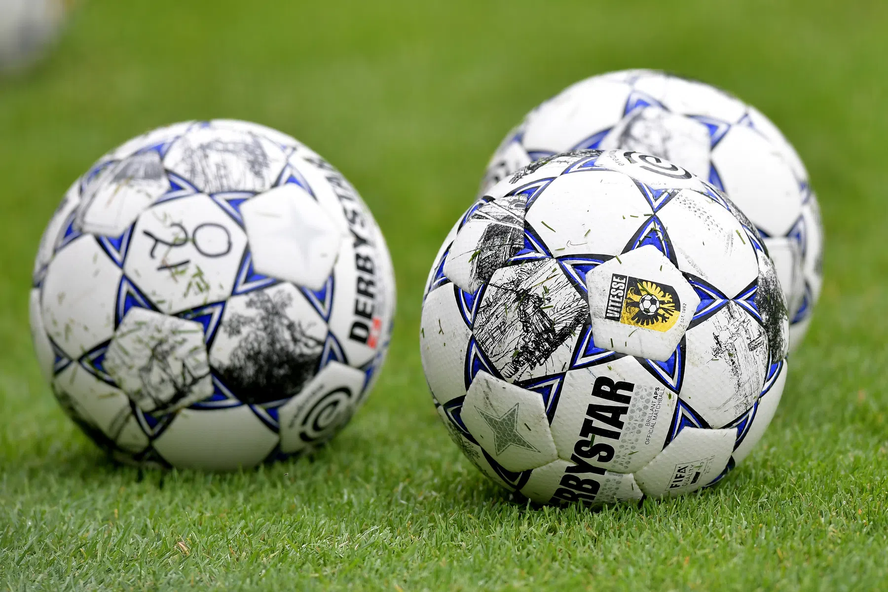 KNVB overweegt Eredivisie-start op te schuiven