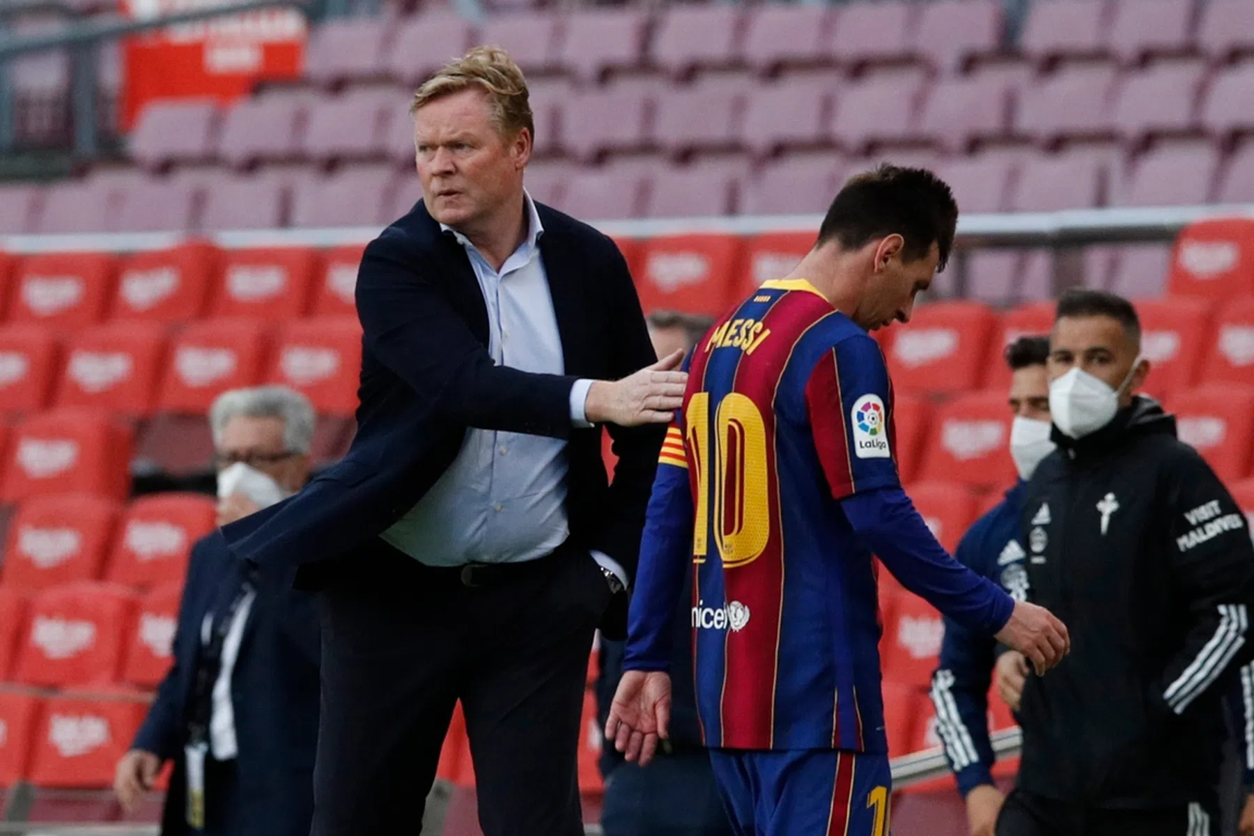 Koeman hoopt dat spelers salaris inleveren: 'Contract Messi is prioriteit'