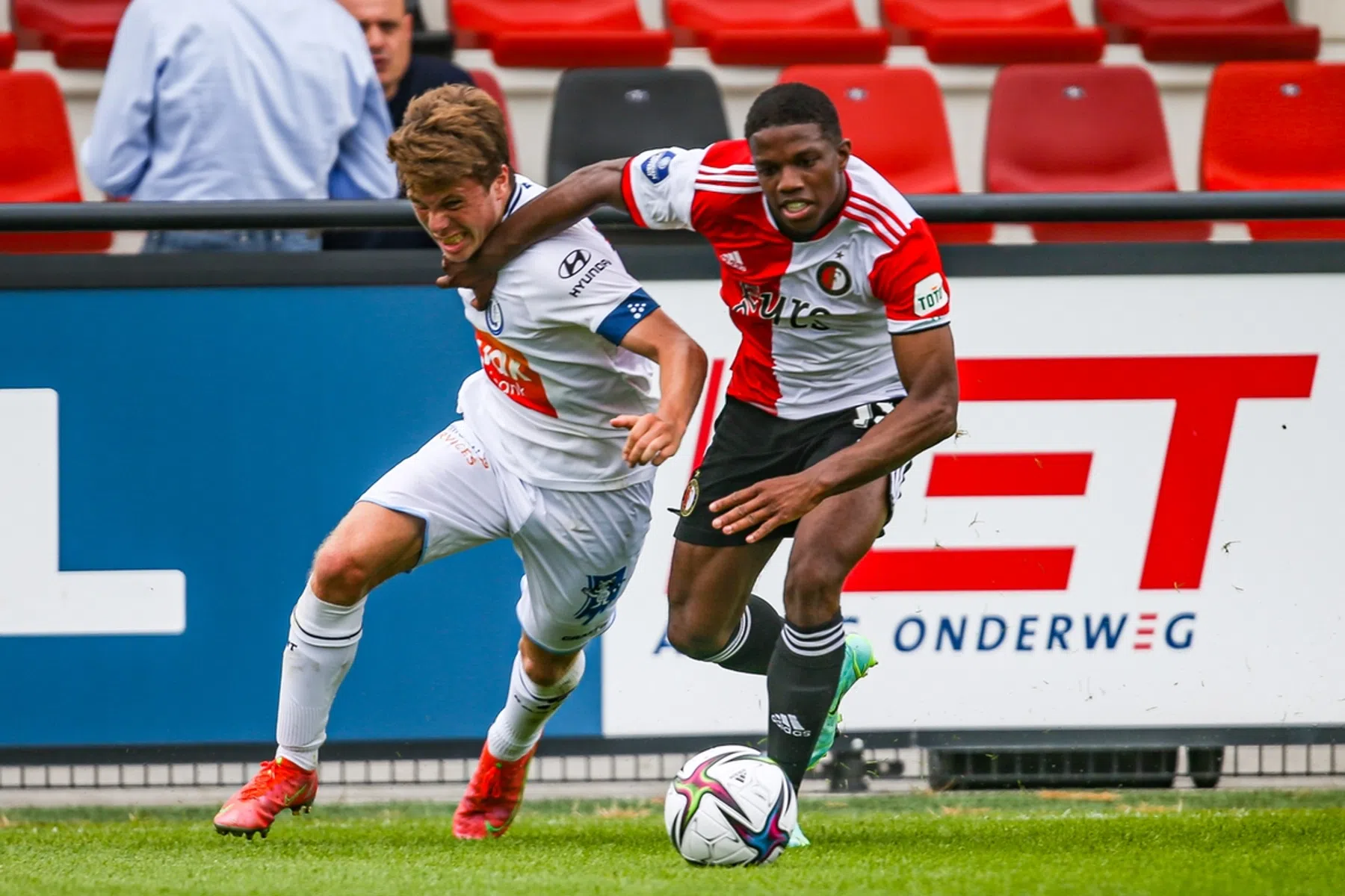 Feyenoord laat Malacia niet naar Club Brugge gaan