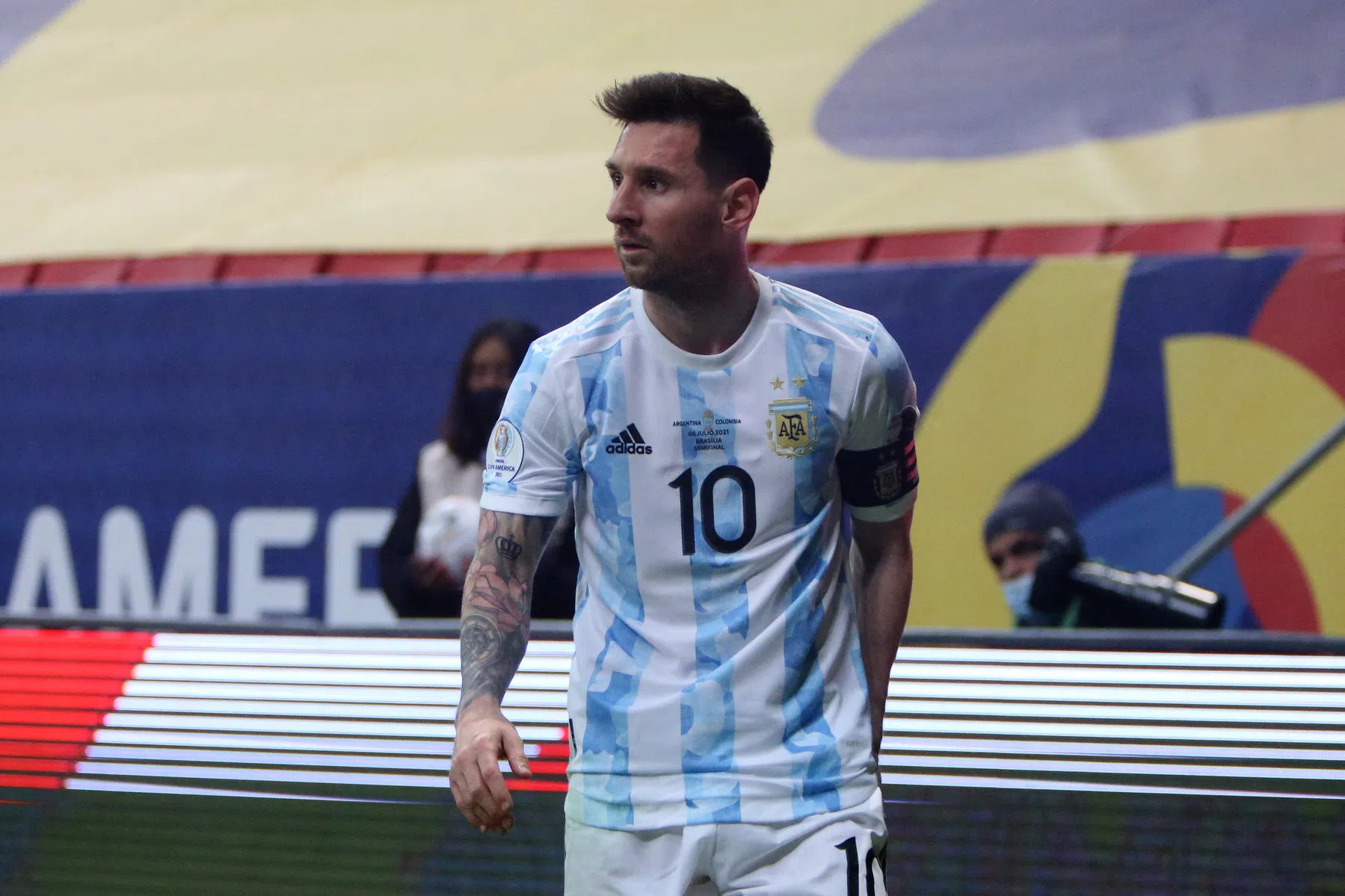 Vakjury kan niet kiezen en zet Messi én Neymar op een voetstuk