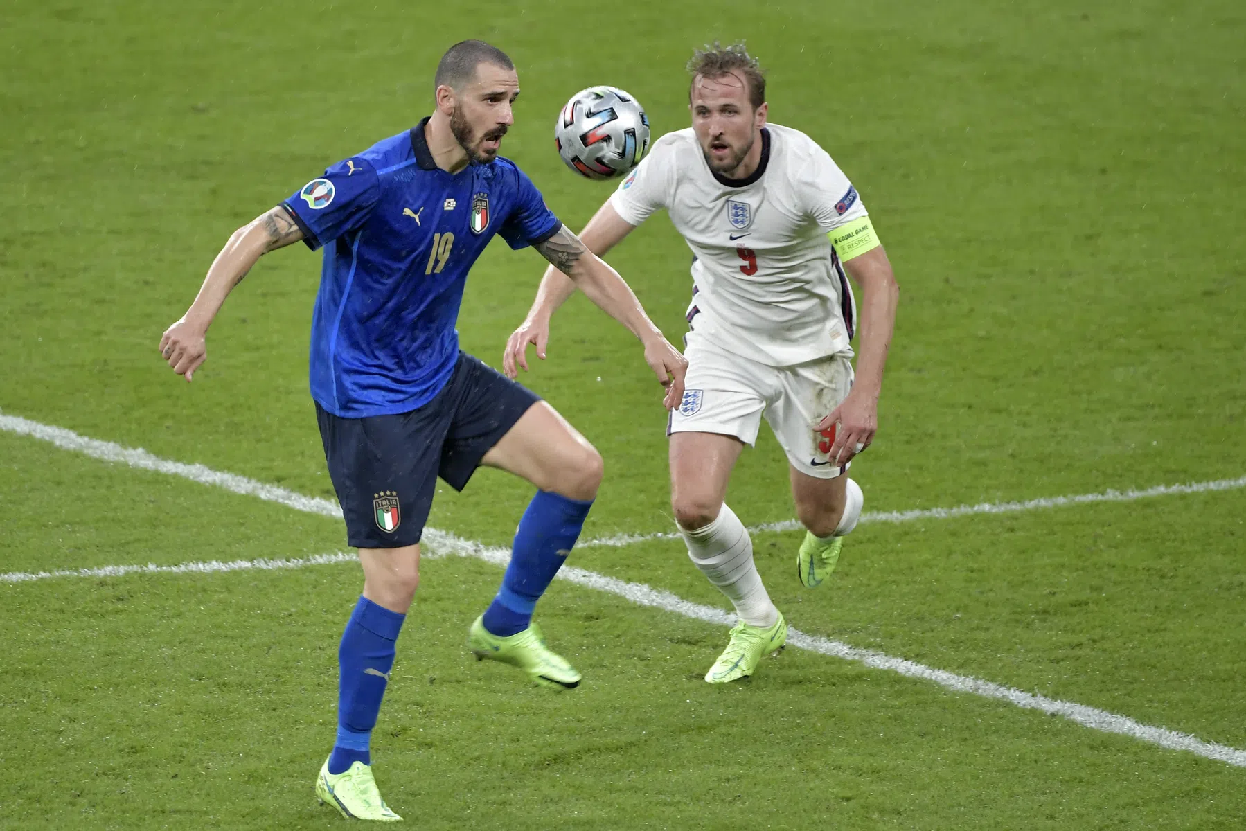 Italianen scoren erop los: Bonucci bezorgt de Azzurri nieuw record