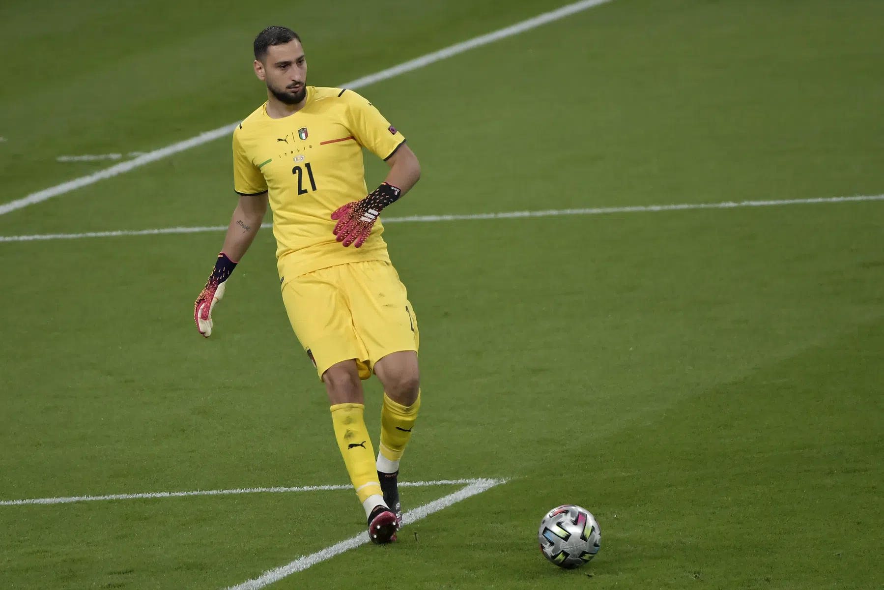 Donnarumma verklaart veelbesproken reactie na stoppen beslissende penalty