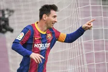 Thumbnail for article: 'Messi gaat voor liefst vijf jaar bijtekenen'