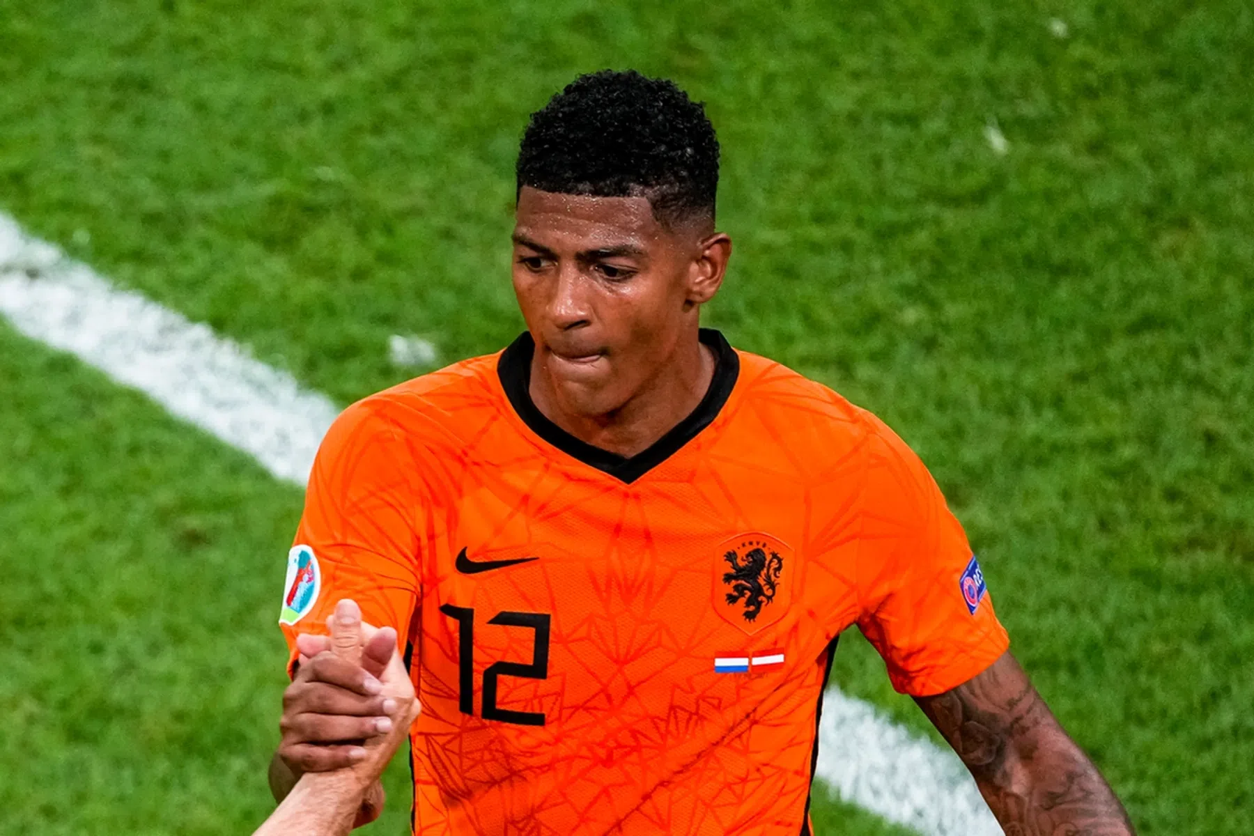 PSV-opponent Galatasaray kondigt komst Van Aanholt aan