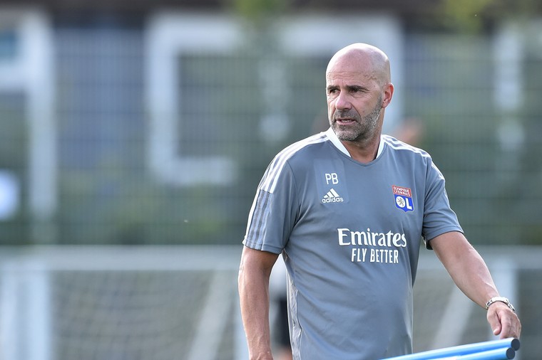 Bosz verontschuldigt zich voor eerste nederlaag Lyon: 'Ik ben verantwoordelijk'