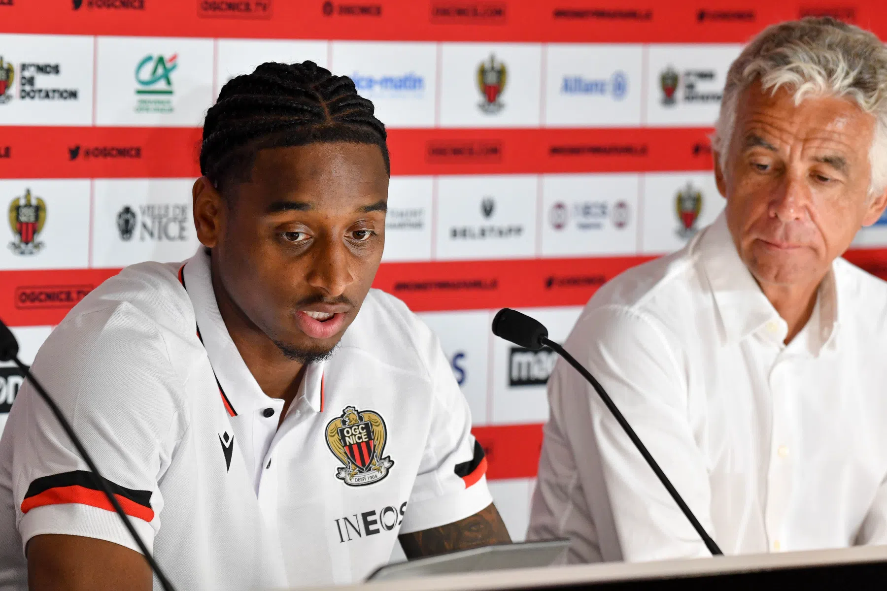 Emotioneel PSV-afscheid voor Rosario: 'Je kreeg niet de credits die je verdiende'