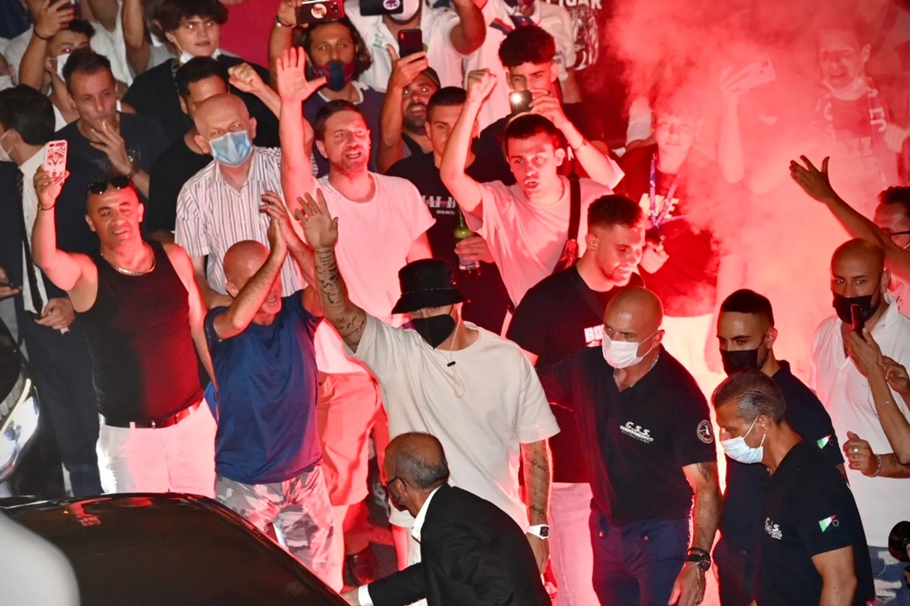 Arnautovic: ooit geflopt bij Inter, nu een heldenonthaal van de Bologna-fans