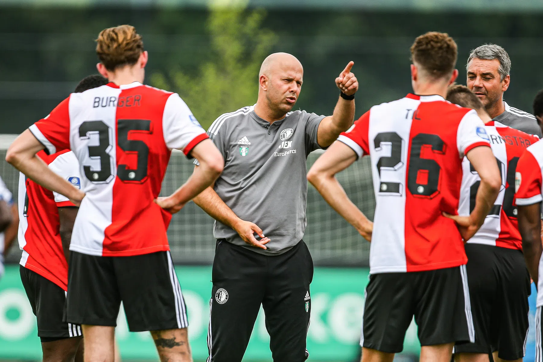 De loodzware erfenis van Steven Berghuis: Feyenoord schreeuwt om creativiteit