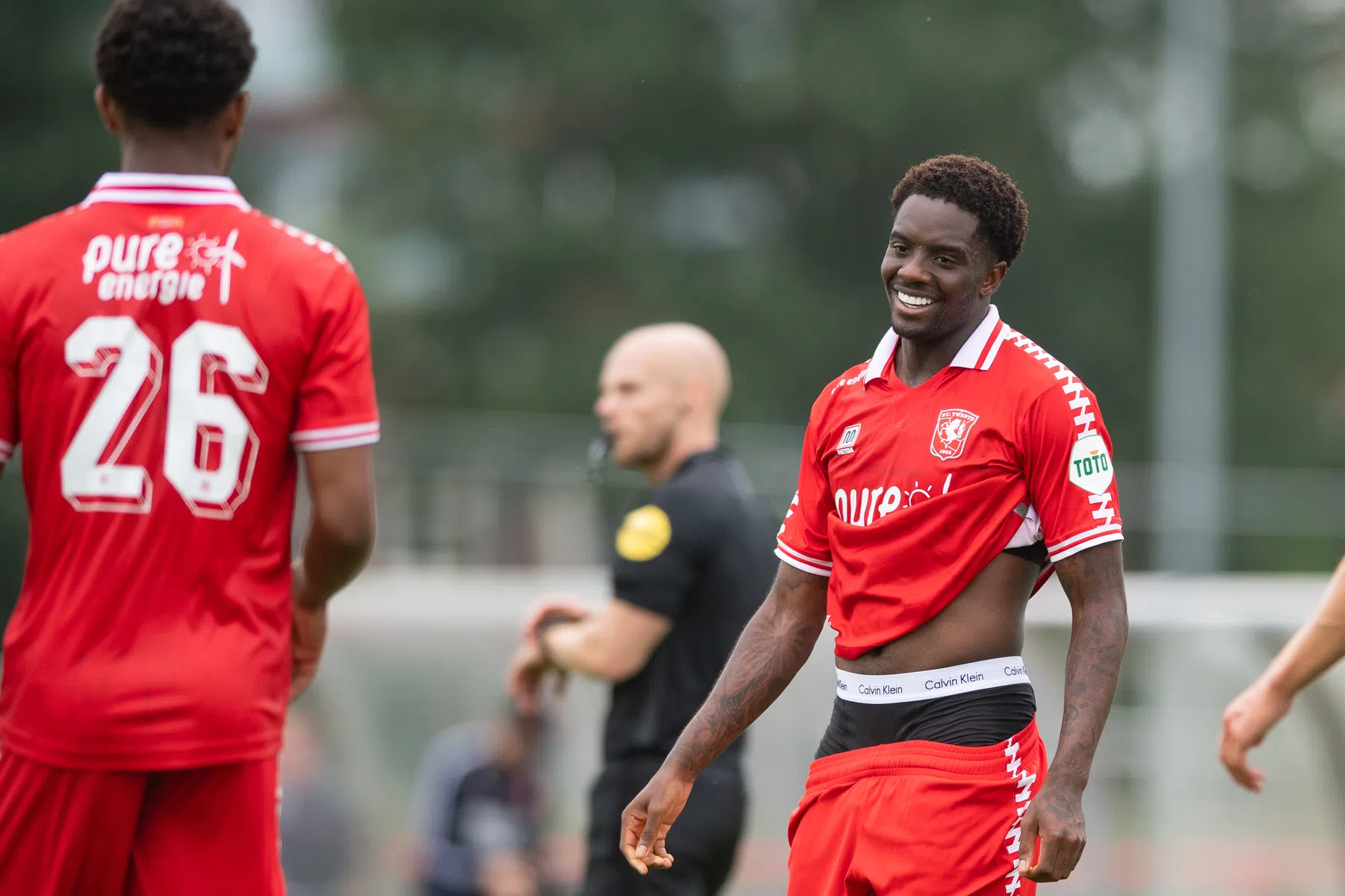 Van Wolfswinkel maakt eerste Twente-goal, Utrecht verslaat Bochum
