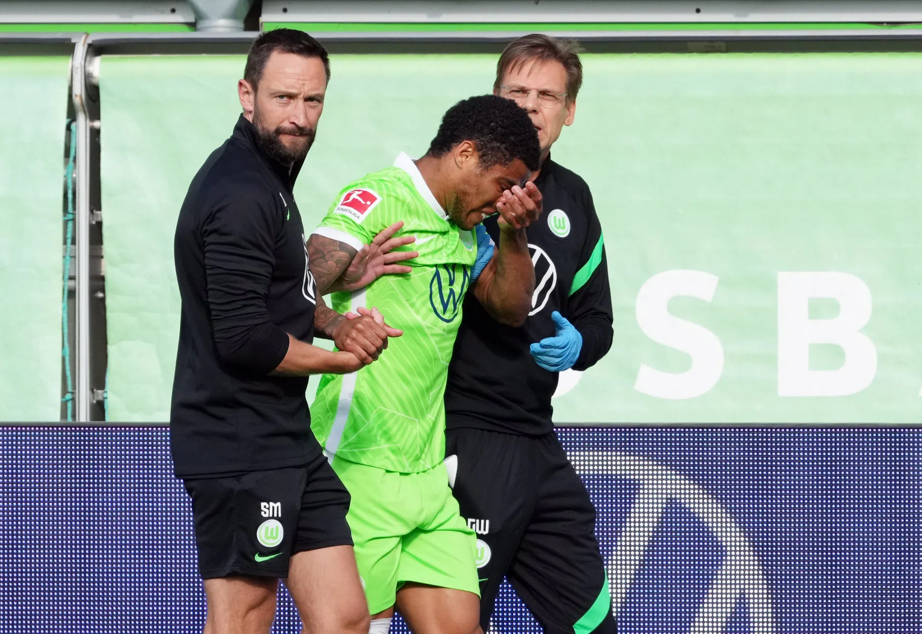 Zorgen voor Van Bommel in aanloop naar officieel debuut