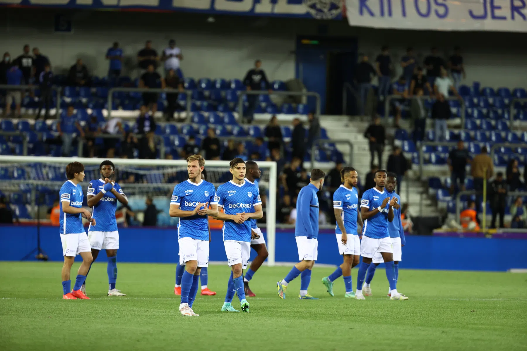 Champions League ver weg voor Van den Brom na nederlaag tegen Shakhtar