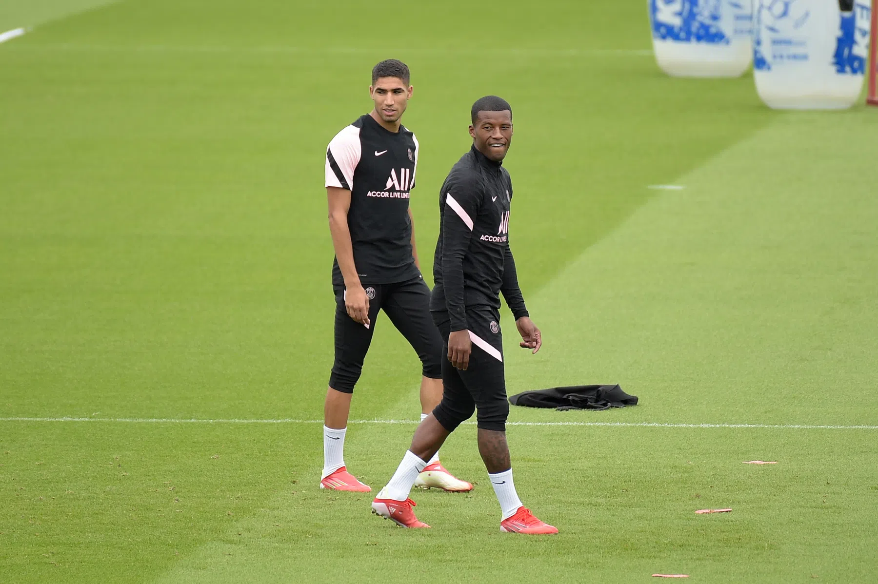 Wijnaldum staat voor Ligue 1-debuut, Mbappé terug