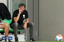 Thumbnail for article: Wisselfout Van Bommel: reglementaire uitschakeling Wolfsburg dreigt