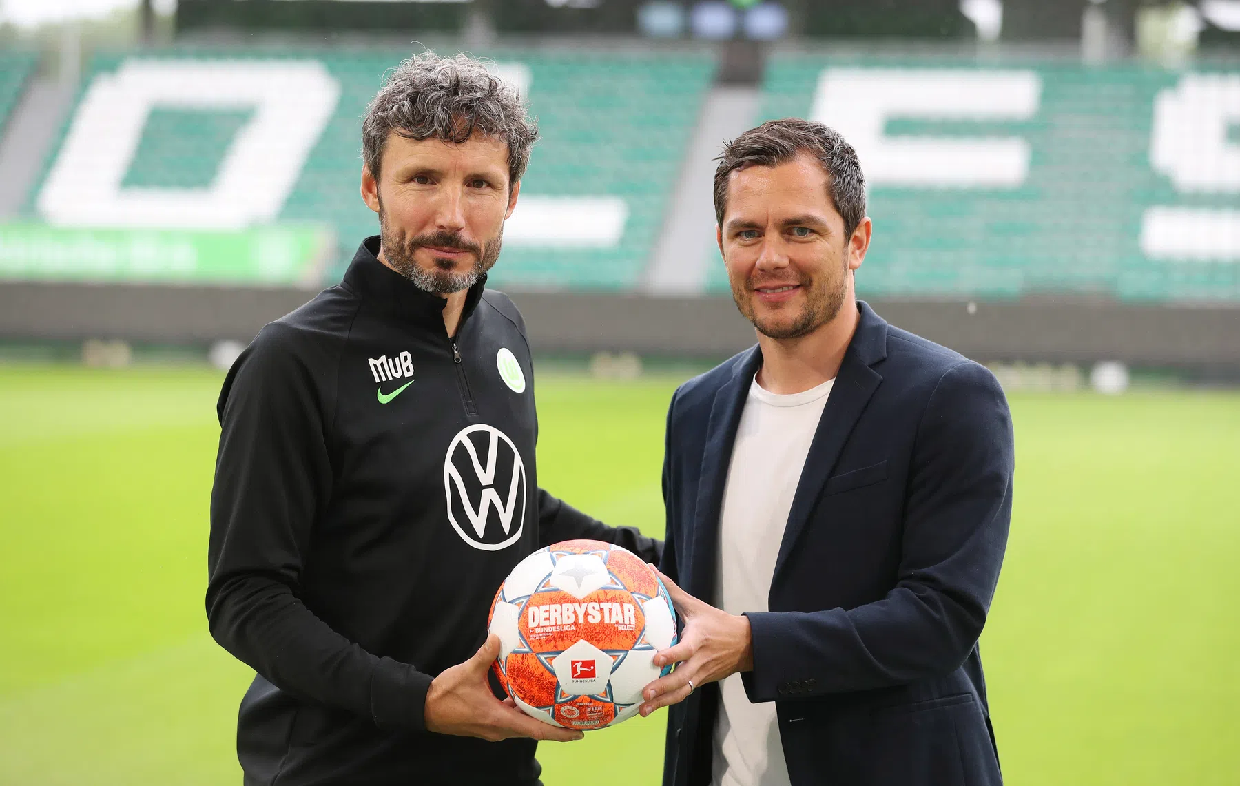 Van Bommel onder vergrootglas na wisselfout: 'Een diepe kras'