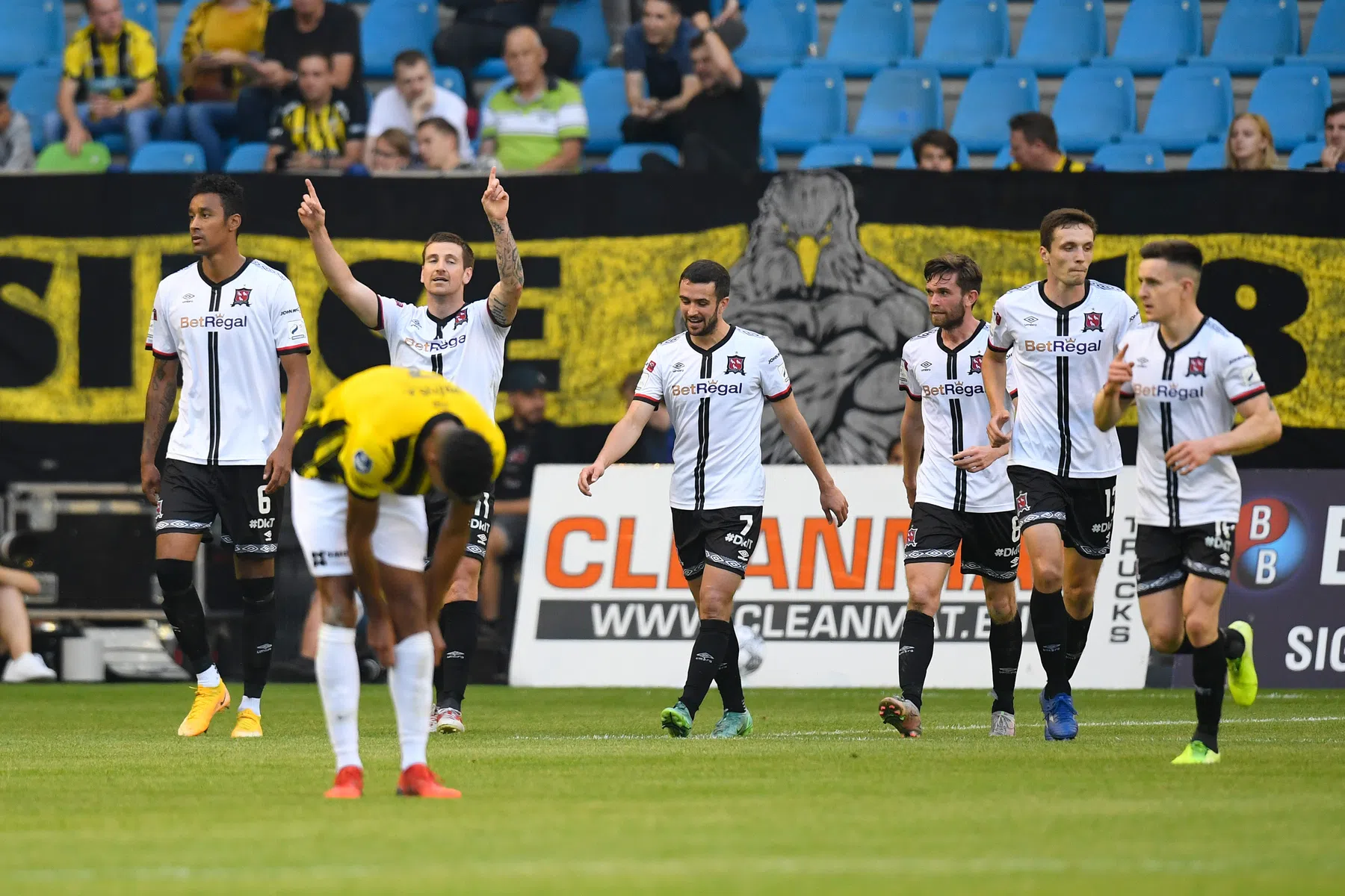 Dundalk put voor clash met Vitesse hoop uit Ajax-vergelijking