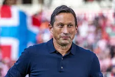 Thumbnail for article: Schmidt glimlacht om Insigne-geruchten: 'Weet niet waar het vandaan komt'