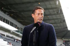 Thumbnail for article: Van kersverse vader tot kunstgras: Schmidt verklaart wijzigingen bij PSV