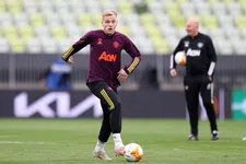 Thumbnail for article: Voorspelling Van Gaal komt uit: perspectief Van de Beek blijft nihil