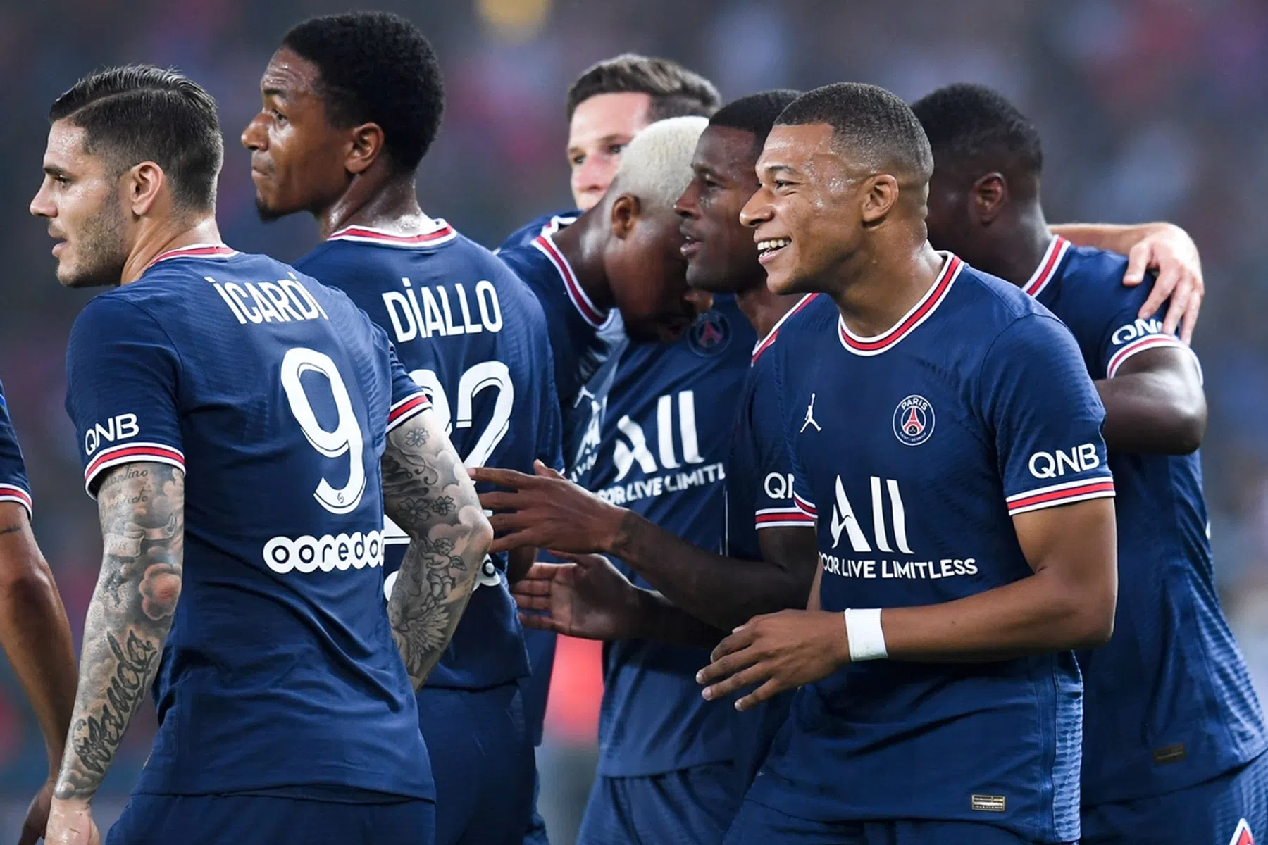 Uitgejouwde Mbappé snoert PSG-supporters de mond