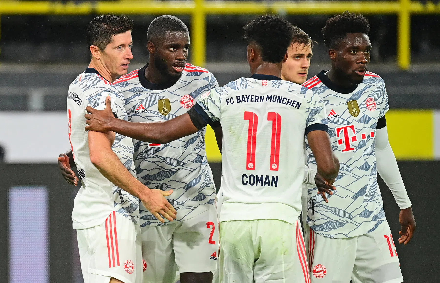 Lewandowski doet Dortmund wéér pijn en geeft duidelijk signaal af