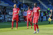 Thumbnail for article: Vreemde keuzes bij valse start AZ