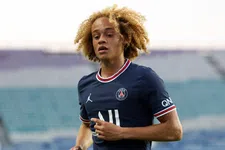 Thumbnail for article: 'Pochettino heeft even geen plek voor Simons wegens grote selectie PSG'