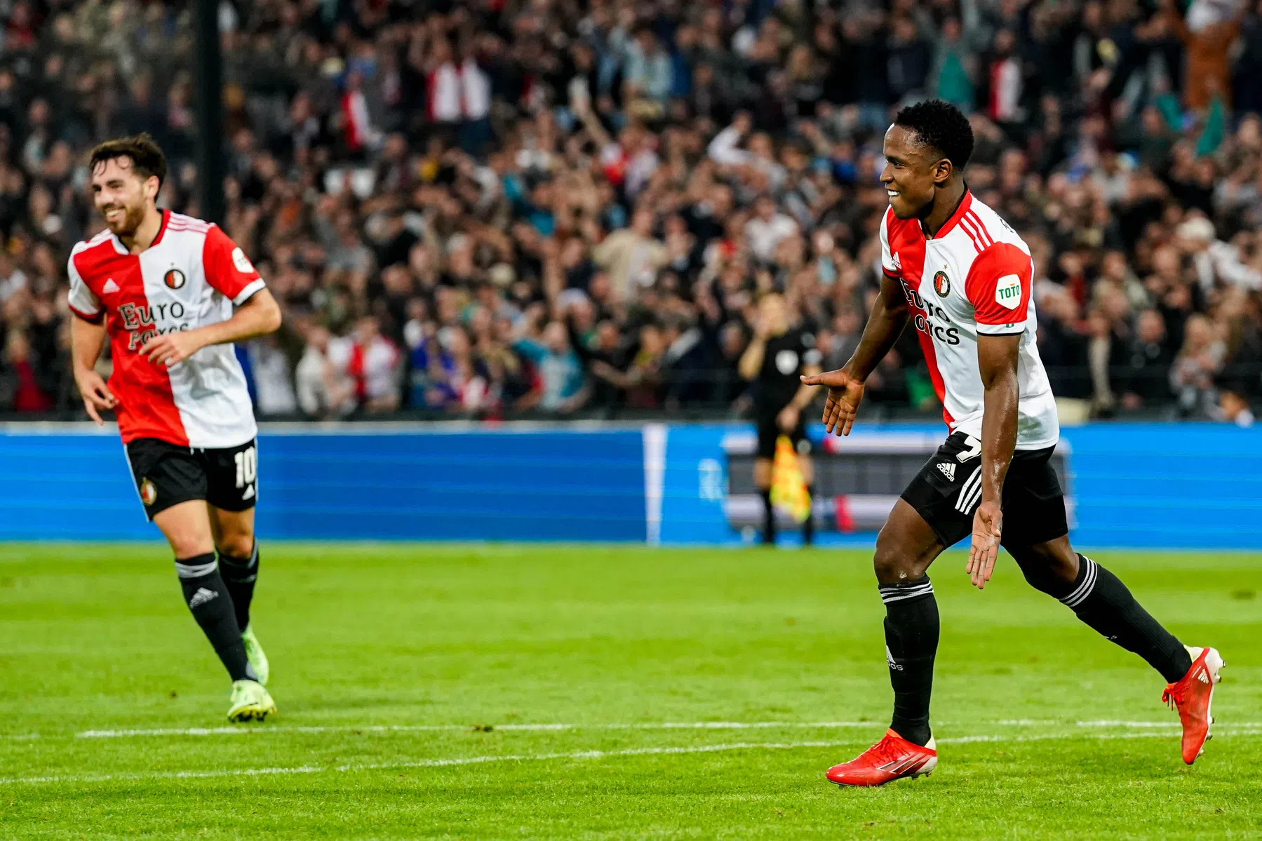 Aanvalslustig Feyenoord imponeert met grote zege