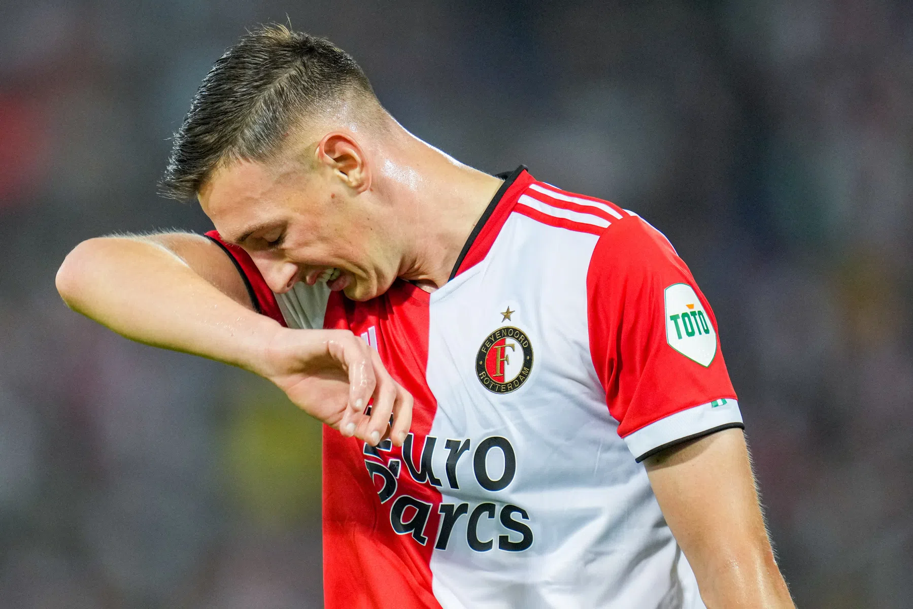 Been geeft advies aan Feyenoord: 'Verhuur Bozeník aan een Eredivisie-club'