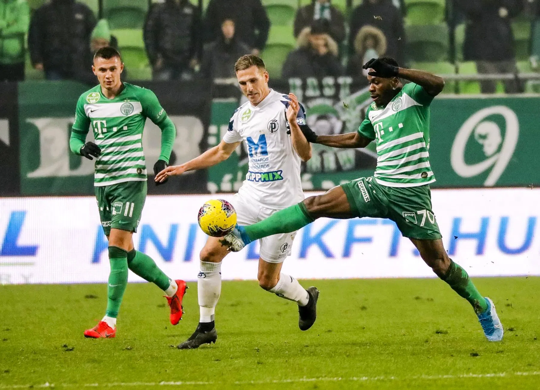 Scoren in de achtertuin van Viktor Orbán; de bijzondere club van Yoëll van Nieff