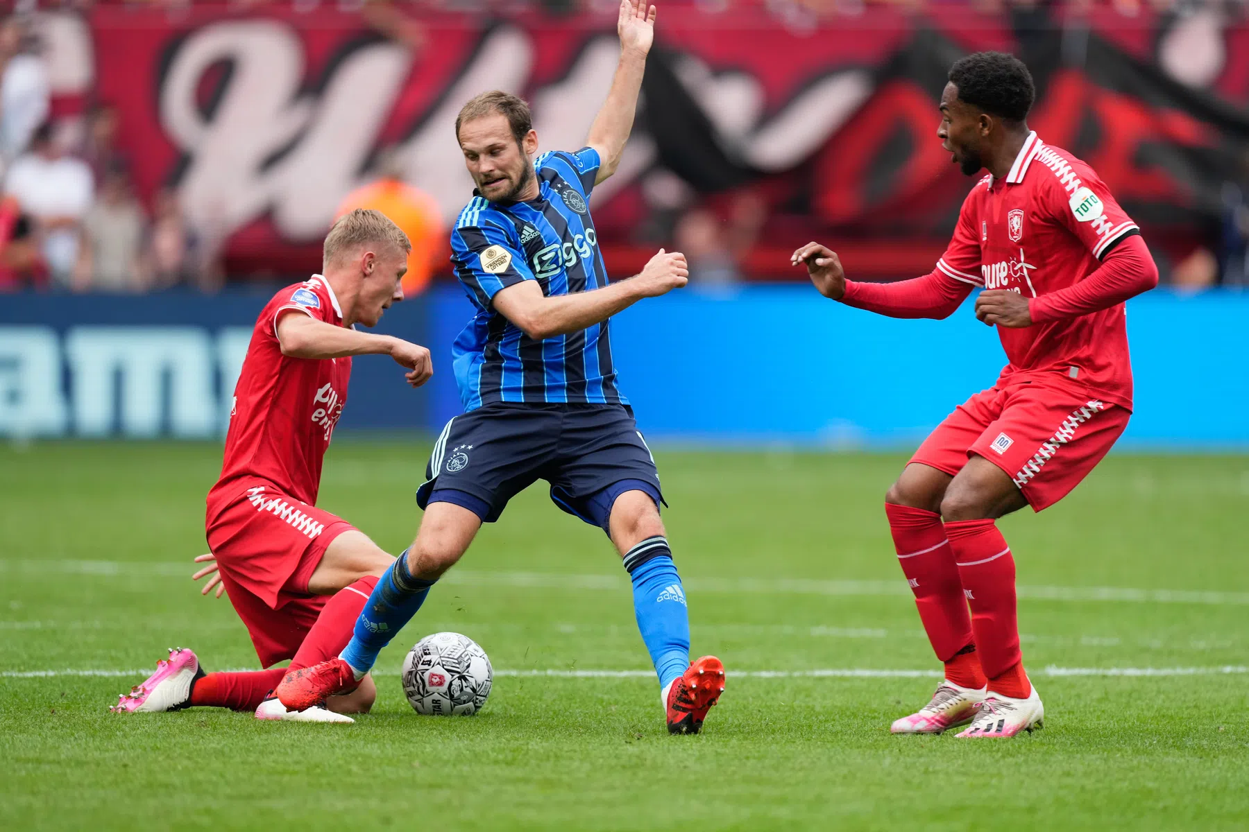 Blind baalt van 'schandalig' Ajax: 'We hebben nul kansen gecreëerd'