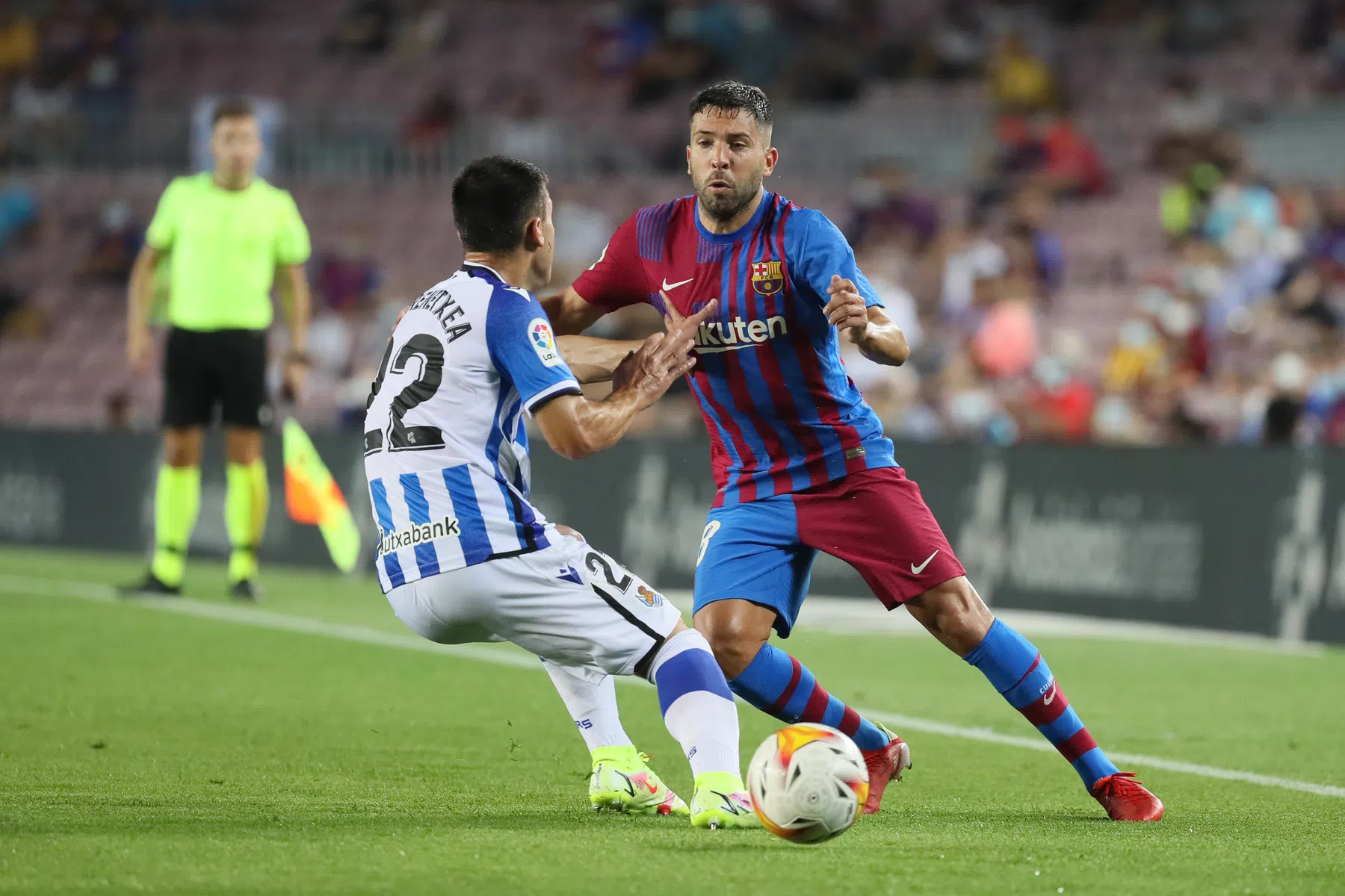 'Jordi Alba levert salaris in, Barça werkt aan vertrek Pjanic en Umtiti' 