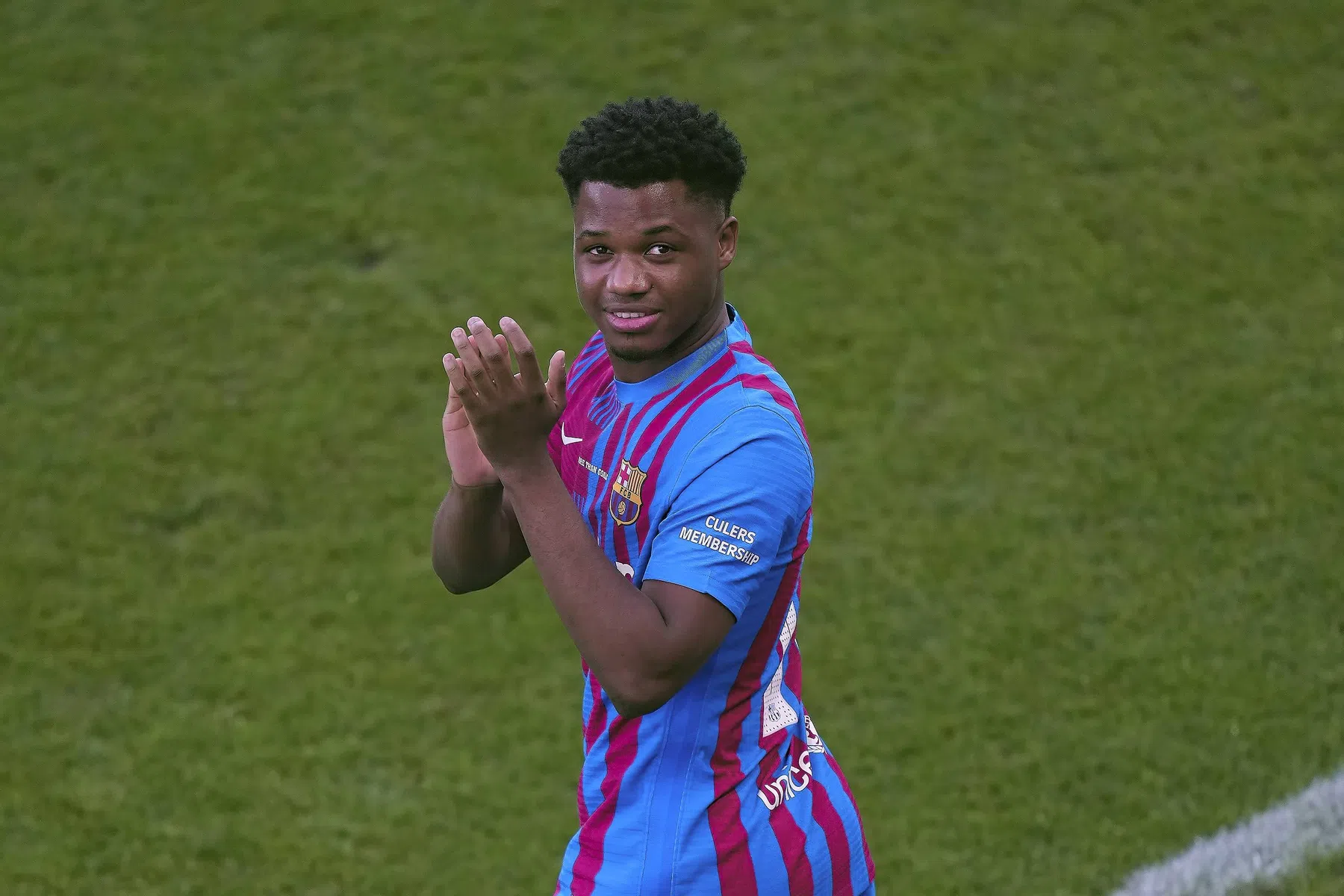 Ansu Fati bezorgt Koeman opsteker bij door blessures geplaagd Barça