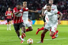 Thumbnail for article: Schmidt kijkt uit naar Europa League: 'Mooie clubs, goede trainers, leuke steden'