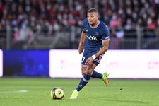 Thumbnail for article: Mbappé 'gewoon' in selectie PSG: 'Niet om een vertrek gevraagd'