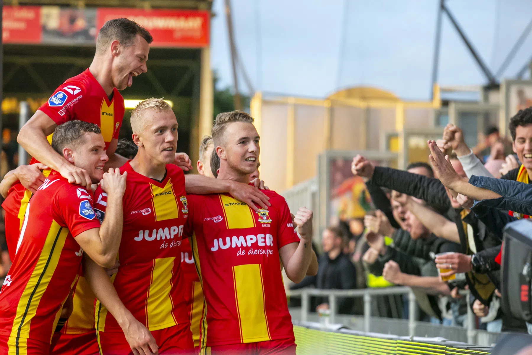 Feest in Deventer: Go Ahead Eagles boekt eerste Eredivisie-zege sinds 2017