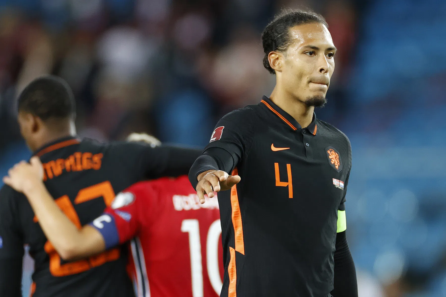 Van Dijk ziet onrust en geweldige Haaland bij Oranje-rentree 