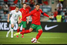 Thumbnail for article: Ronaldo de held van Portugal, hattrick met prachtige goals voor Zahavi