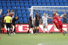 Thumbnail for article: 'Gakpo stond een beetje te slapen bij die goal van Noorwegen'