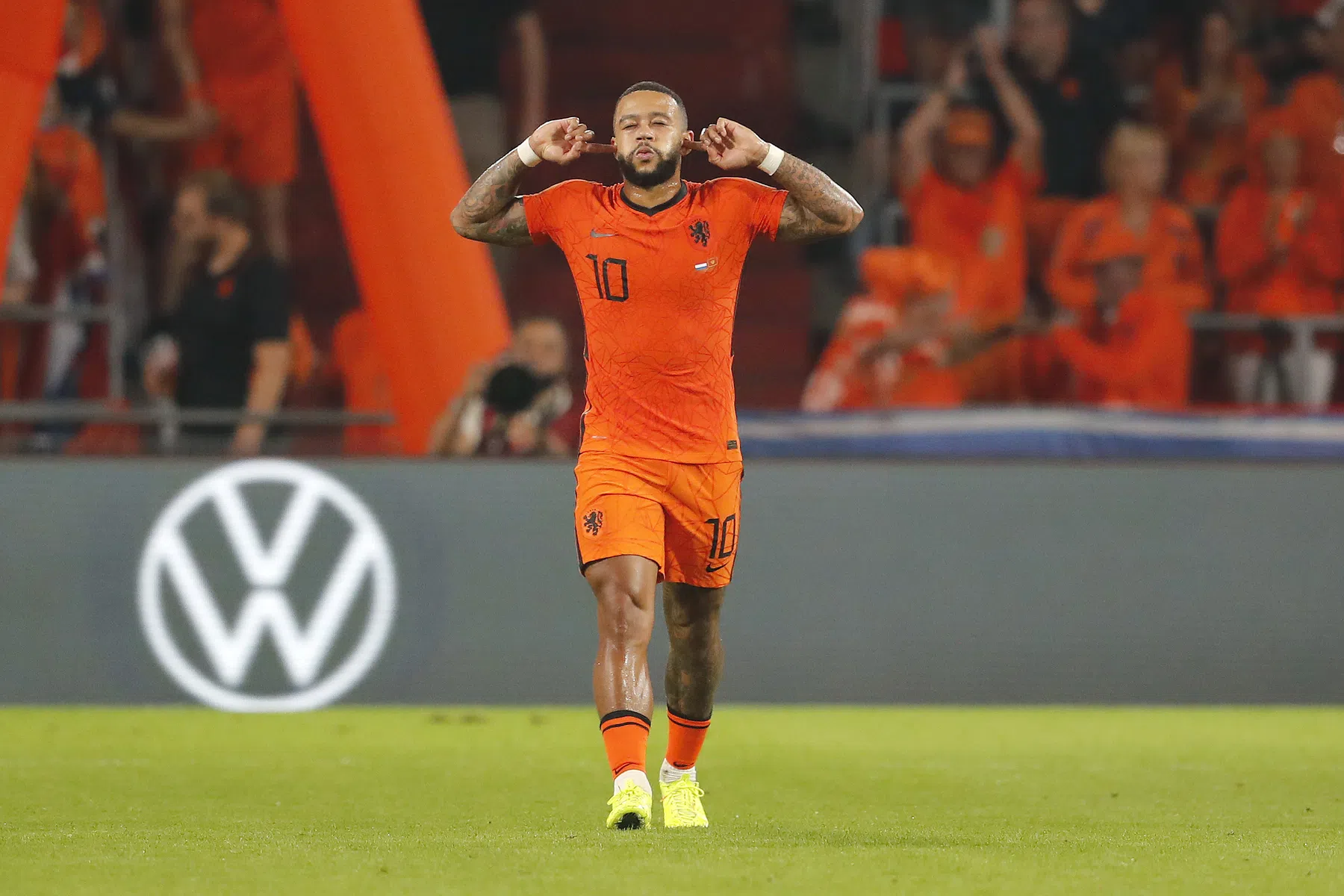 Memphis toont zijn waarde voor Oranje na slippertje Malacia