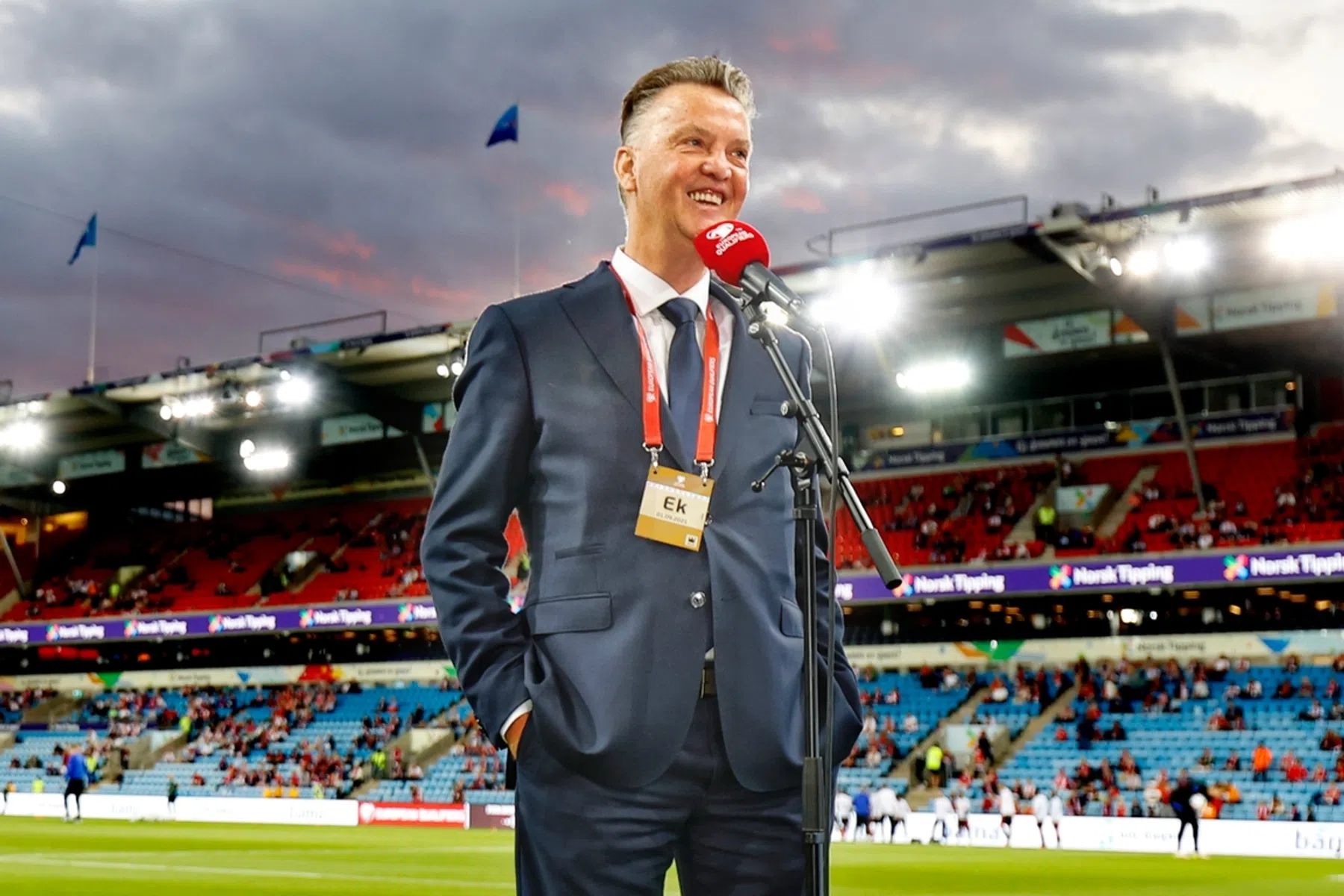 Van Gaal laat Malacia debuteren in Oranje, Van Dijk begint op de bank