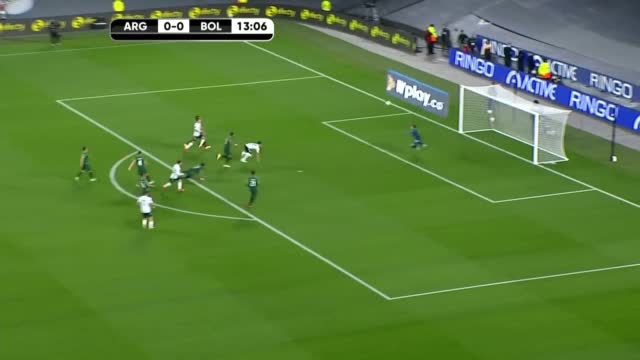 Bekijk hier de hattrick van Messi tegen Bolivia