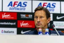 Thumbnail for article: Schmidt: 'Ik vond Malen beter op rechts, maar ik kon hem niet overtuigen'
