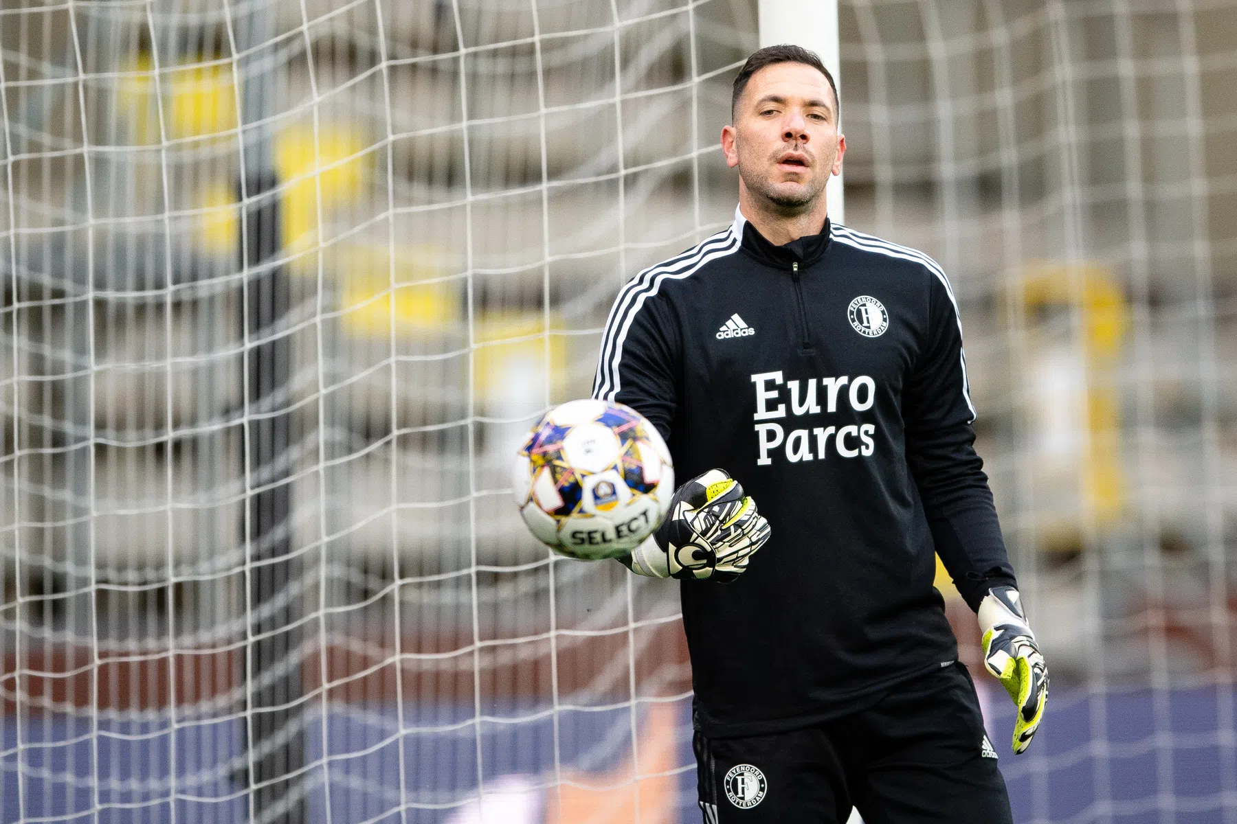 Feyenoord heeft 'spion' in de selectie: 'Alleen al hier zijn is heel speciaal'