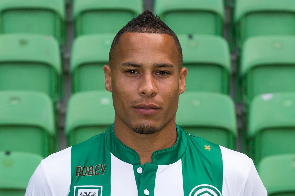 Chery verklaart showtje tegen Feyenoord: 'Ben al een tijdje weg uit Nederland'