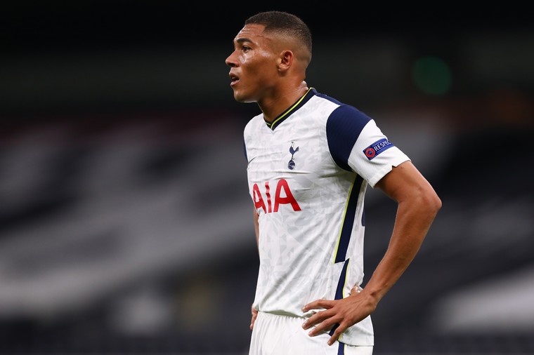 PSV begroet Vinícius op trainingsveld in aanloop naar EL-kraker